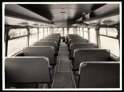 Fotografie Bus, Innenansicht eines englischens Busses