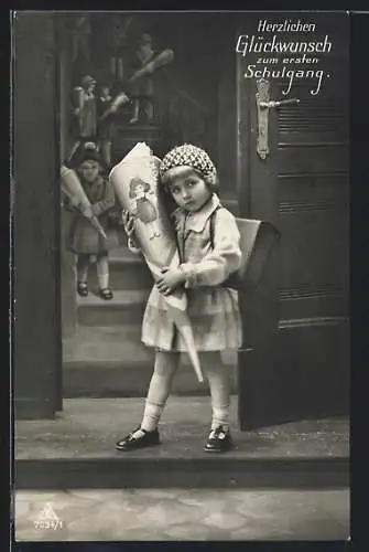 Foto-AK Photochemie Berlin Nr. 7034 /1: Junges Mädchen im Kleid mit Schultüte zum Schulstart