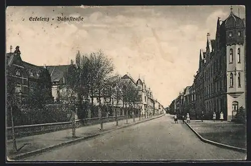 AK Erkelenz, Bahnstrasse mit Kindern