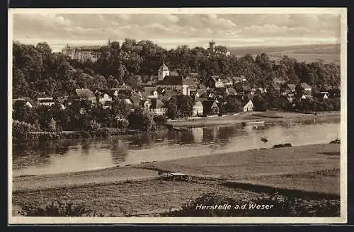 AK Herstelle /Weser, Weserpartie mit Blick auf den Ort