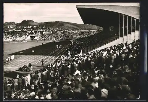 AK Stuttgart, Das Vollbesetzte Neckarstadion