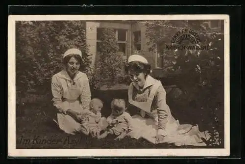 AK Schwestern kümmern sich um die Babys im Kinder - Asyl