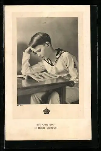 AK Prinz Baudouin von Frankreich im Matrosenoutift beim Lesen