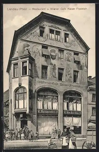 AK Landau /Pf., Restaurant-Wiener Cafe Kaiser Friedrich A. Siehl, Ecke Königs- u. Gerberstrasse, mit kleiner Versammlung