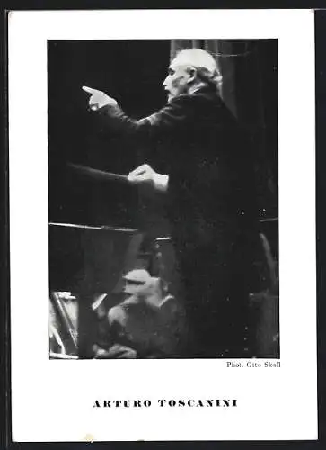 AK Arturo Toscanini dirigiert