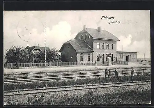 AK Stössen, Am Bahnhof