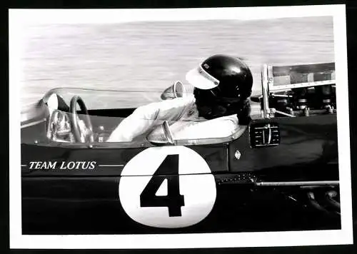 Fotografie Autorenne, Rennwagen Team Lotus mit der Startnummer 4