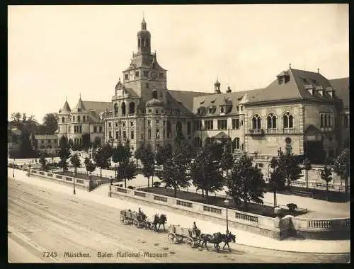 Fotografie Würthle & Sohn, Salzburg, Ansicht München, Pferdekarren am Baier. National Museum, Grossformat 27 x 20cm