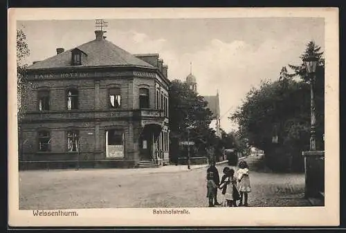 AK Weissenthurm, Bahnhofstrasse mit Bahn-Hotel