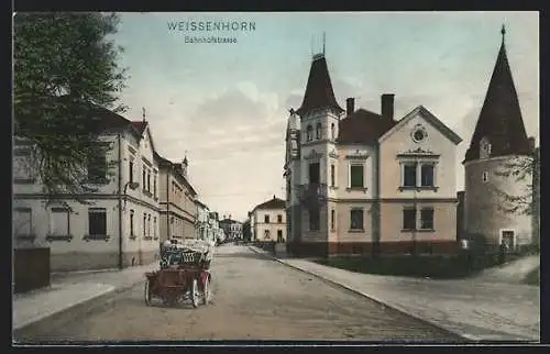 AK Weissenhorn, Partie in der Bahnhfstrasse mit Turm und Turmgebäude