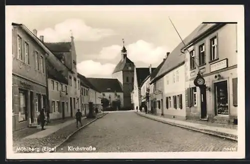 AK Mühlberg /Elbe, Kirchstrasse mit Geschäft Otto Schade