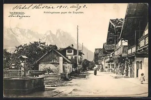 AK Garmisch, Frühlingstrasse gegen die Zugspitze