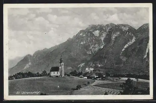 AK St. Johannshögl, Ortspartie mit Kirche