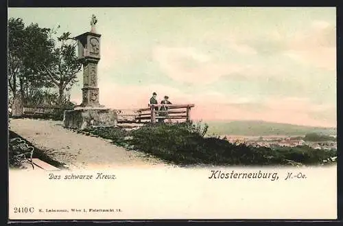 AK Klosterneuburg, Das schwarze Kreuz mit Aussicht auf den Ort