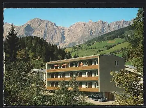 AK Mühlbach am Hochkönig, Das Sporthotel Harlander gegen die Berge