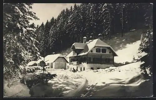 AK Admont, Kaiserau, die Stiftstaverne im Winter