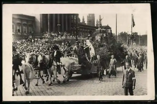 AK Wien, X. Deutsches Sängerbundesfest 1928, Festwagen Die Wartburg von Eisenach