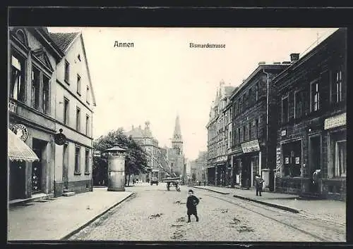 AK Annen / Witten, Bismarckstrasse mit Geschäften, Litfasssäule und Kirche