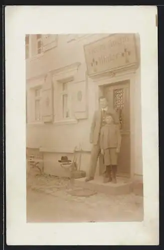 Foto-AK Neuenhof, Maler Georg Juchli, Zürcherstrasse 108, Maler und Sohn