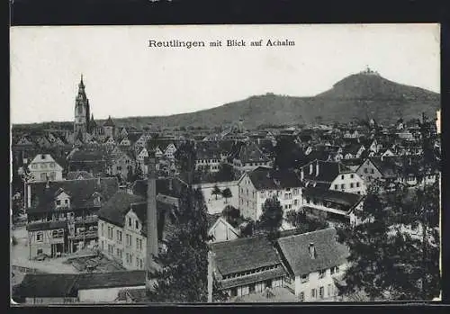 AK Reutlingen, Ortsansicht mit Blick auf Achalm