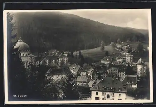 AK St. Blasien, Ortsansicht mit der Kirche aus der Vogelschau