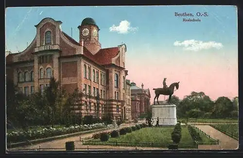 AK Beuthen, Parkanlagen vor der Realschule