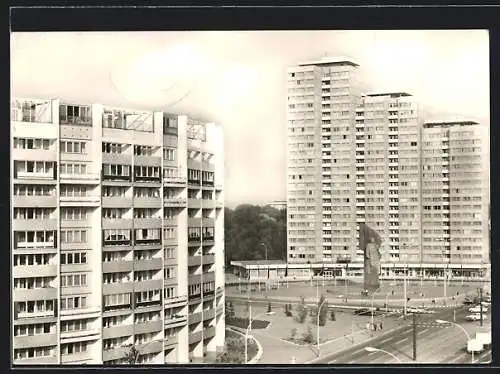 AK Berlin, Hochhäuser am Leninplatz