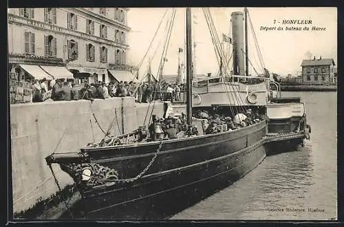 AK Honfleur, Depart du bateau du Havre