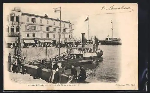 AK Honfleur, Arrivée du Bateau du Havre