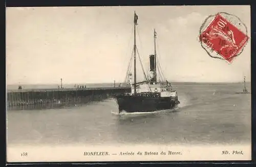 AK Honfleur, Arrivée du Bateau du Havre