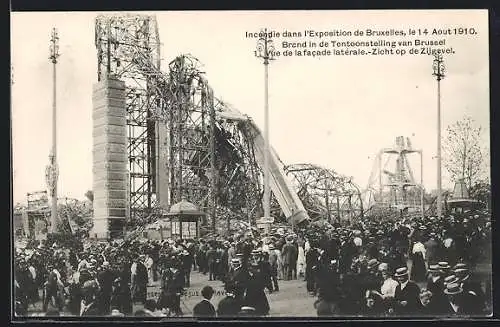 AK Bruxelles, Exposition 1910, Brand in de Tentoonstelling, vue de la facade latérale, Zicht op de Zijgevel