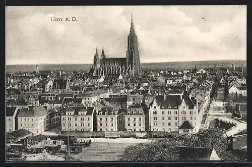 AK Ulm a. D., Teilansicht mit Münster aus der Vogelschau