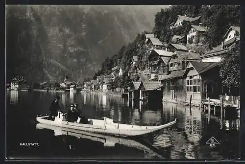 AK Hallstatt, Gebäudeansicht und Ruderer