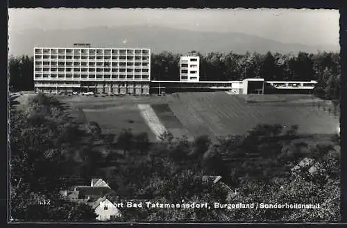 AK Bad Tatzmannsdorf, Sonderheilanstalt aus der Vogelschau