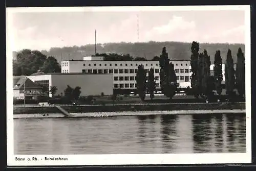 AK Bonn /Rh., Bundeshaus, vom Rhein gesehen