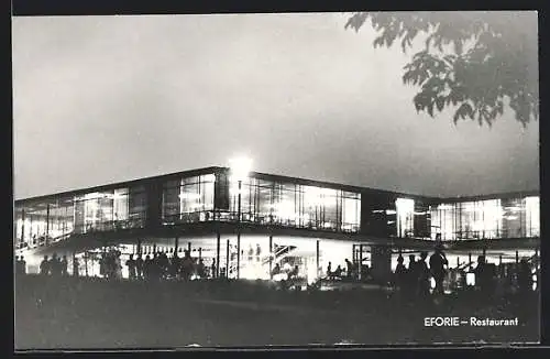 AK Eforie, Restaurant bei Dämmerung