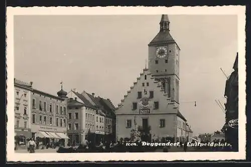 AK Deggendorf, Luitpoldplatz mit Rathaus