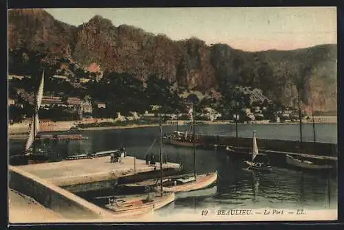 AK Beaulieu, Le Port