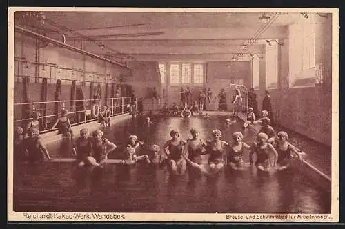 AK Hamburg-Wandsbek, Reichardt-Kakao-Werk, Brause- & Schwimmbad für Arbeiterinnen