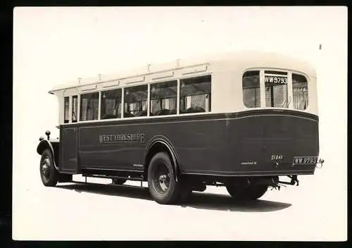 Fotografie E.W. Taylor & Son, Peckham, Bus / Omnibus Bristol 510, Linienbus West Yorkshire