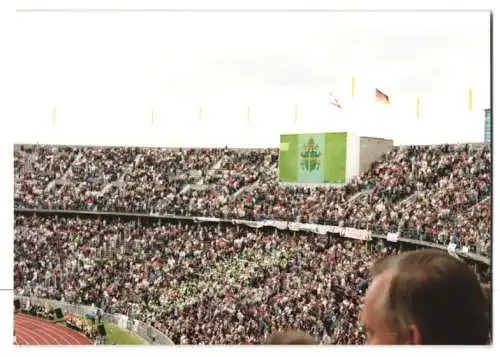 17 Fotografien unbekannter Fotograf, Ansicht Berlin-Westend, Papst Johannes Paul II. am 23 Juni 1996 im Olympiastadion