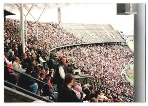 17 Fotografien unbekannter Fotograf, Ansicht Berlin-Westend, Papst Johannes Paul II. am 23 Juni 1996 im Olympiastadion