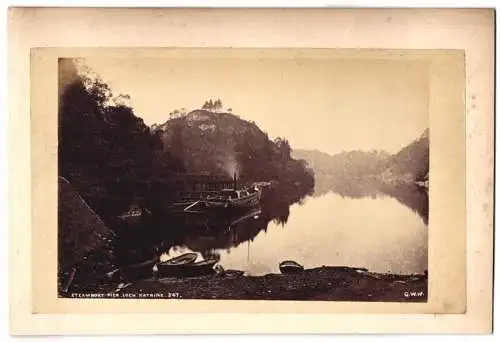 Fotografie G.W.W., Ansicht Glasgow, Steamer / Dampfer Rob Roy at Steamboat Pier Loch Katrine