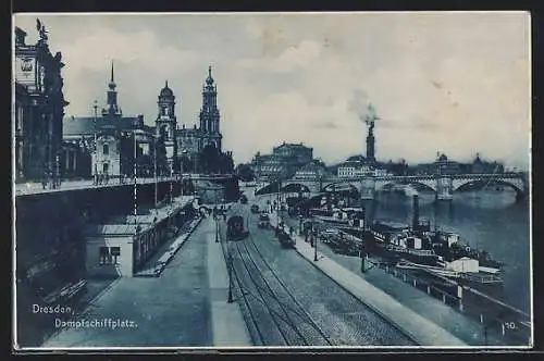 AK Dresden, Dampfschiffplatz mit Strasse aus der Vogelschau