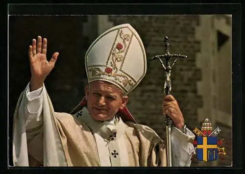 AK Grüssender Papst Johannes Paul II. mit Kruzifix, Wappen