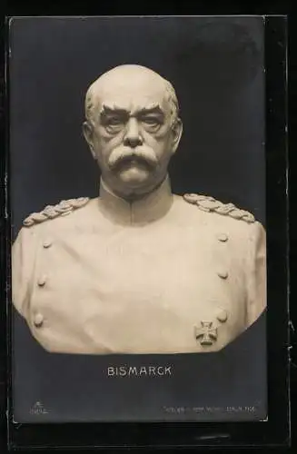 Künstler-AK Bismarck, Büste in Uniform