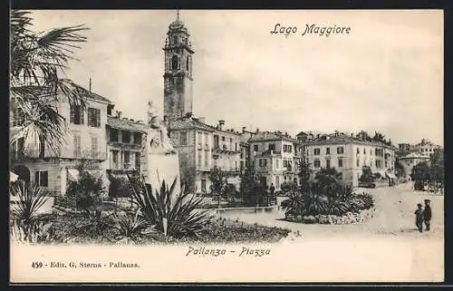 AK Pallanza /Lago Maggiore, Piazza mit Statue und Turmgebäude