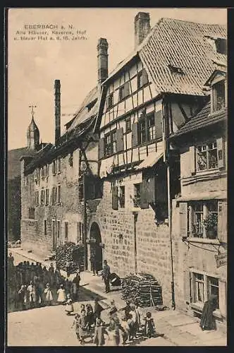 AK Eberbach /Neckar, Alte Häuser aus dem 16. Jahrhundert, Kaserne, Hof und blauer Hut