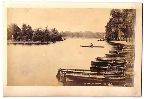 Fotografie G.W.W., Ansicht London, Hyde Park, The Serpentine mit Bootsanleger