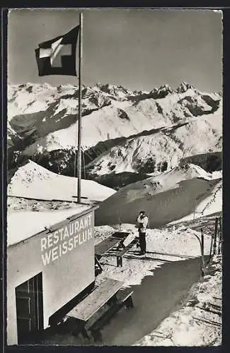 AK Parsenn, Restaurant Weissfluh mit Blick auf die Silvrettagruppe